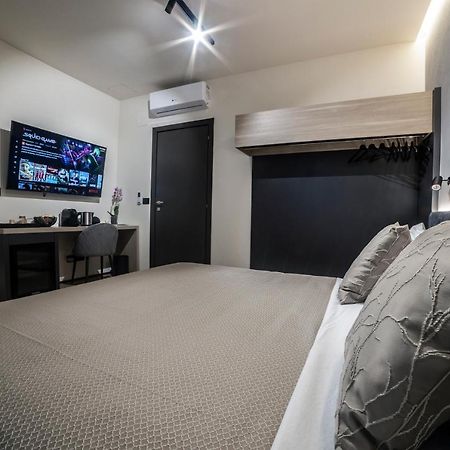 פסקרה Corso 84 Luxury Suites מראה חיצוני תמונה