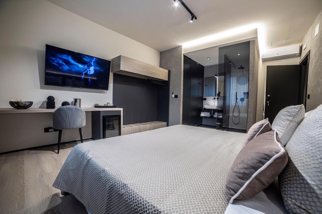 פסקרה Corso 84 Luxury Suites מראה חיצוני תמונה